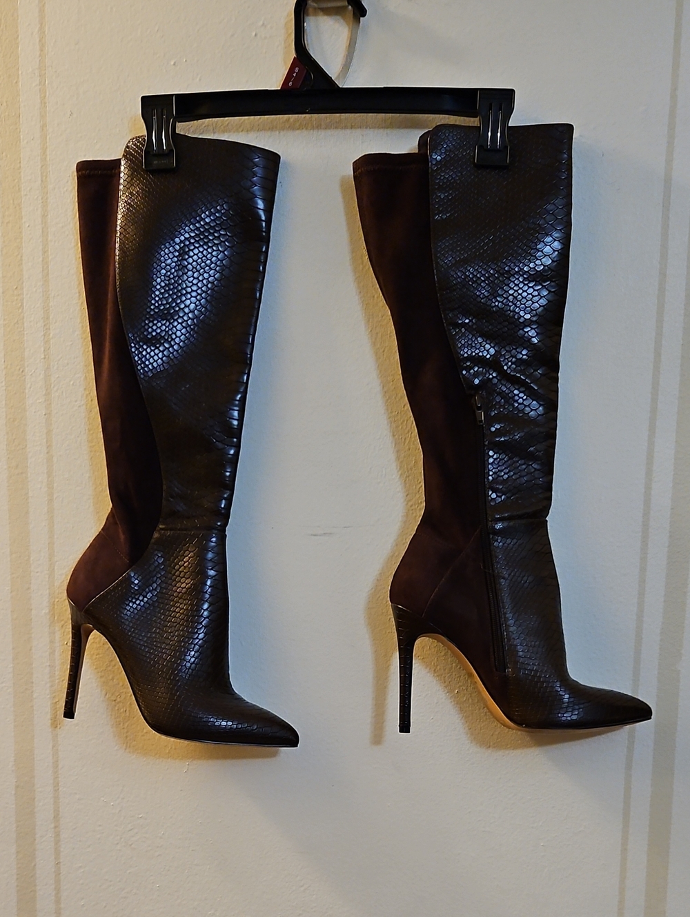 At-the-Knee Aldo Pointed Stiletto Boots in Dark Brown, Size 7